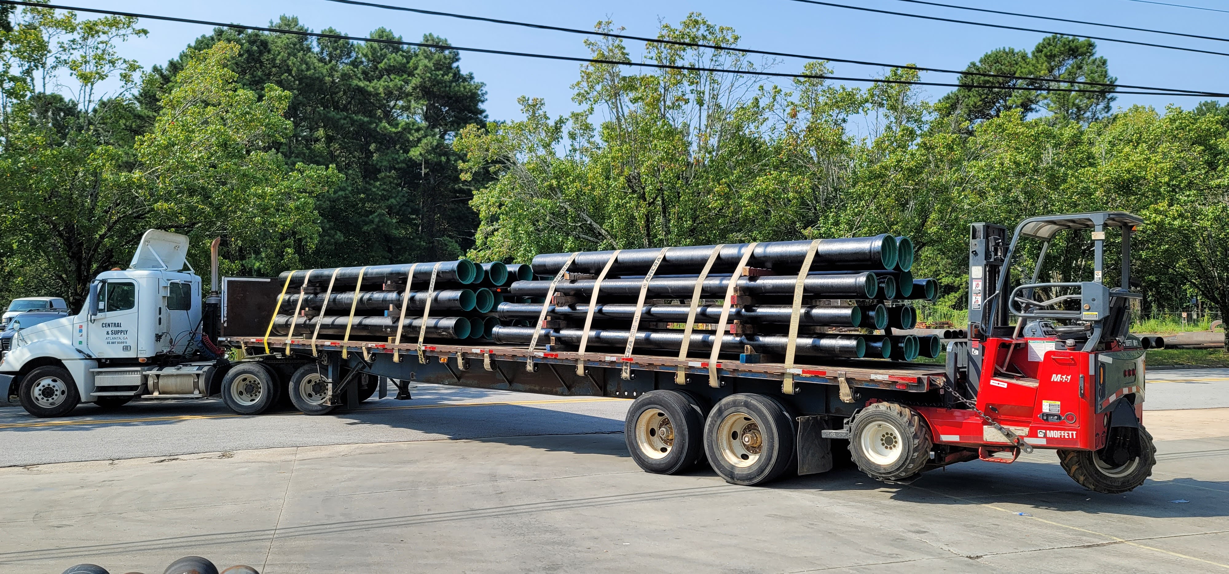 Central Pipe & Supply truck loaded with ductile iron pipe for a Waterworks delivery